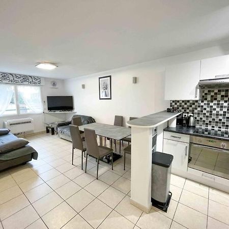 Modern One Bedroom Apartment In カンヌ エクステリア 写真